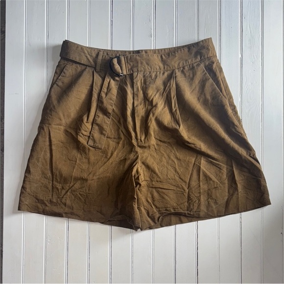 Banana Republic Pants - Banana Republic Belted Shorts Olive/Brown Size 12